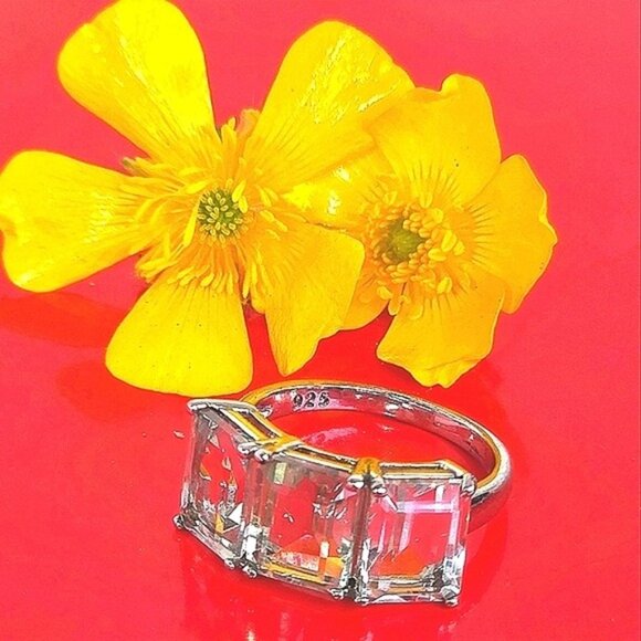 925 Sterling Silver Ring Sz 6.5 with Natural 3 Green Amethyst Stones 7x9mm - Picture 1 of 9
